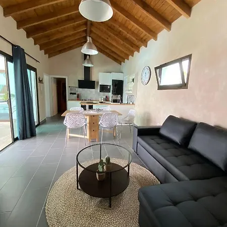 펜션 La Era Ideal El Relax Roque